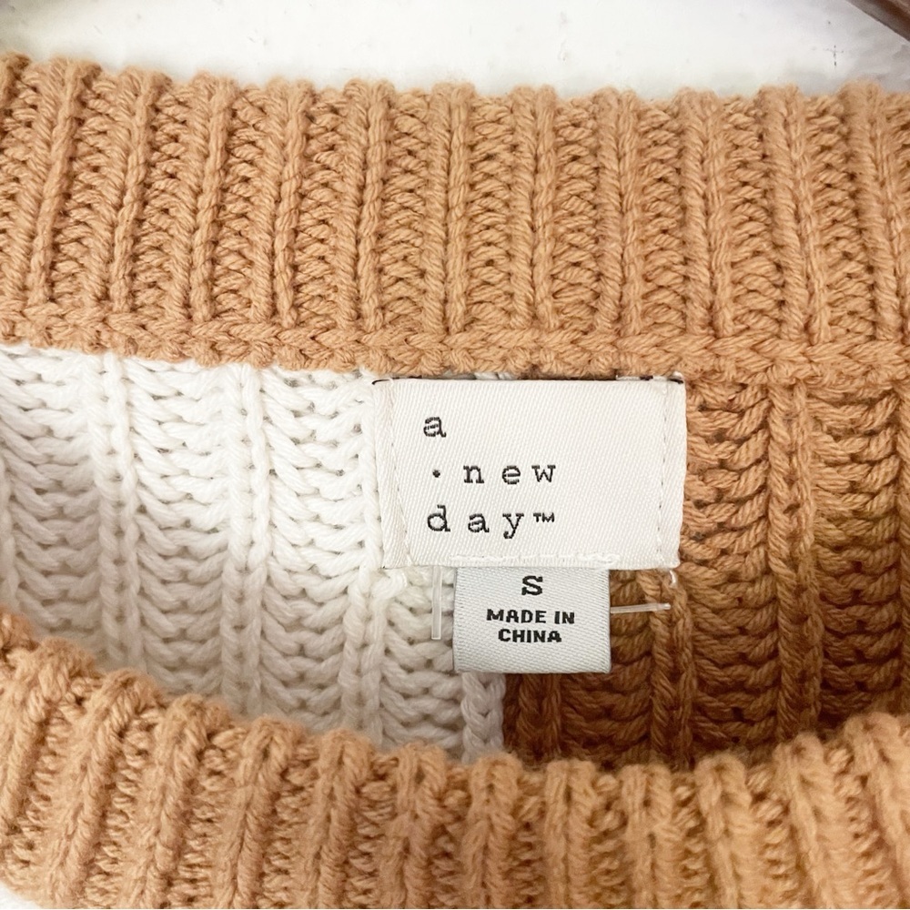 A New Day Crop Tan Cream Grey Black Color Block Pullover Women’s Sweater Small - Picture 3 of 7